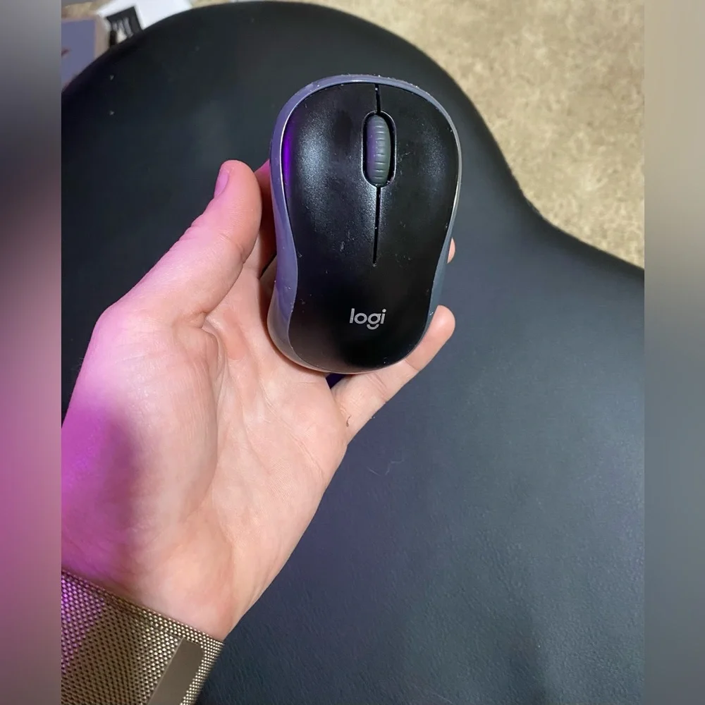 Logitech M185 Wireless Optical Ambidextrous Computer Mouse